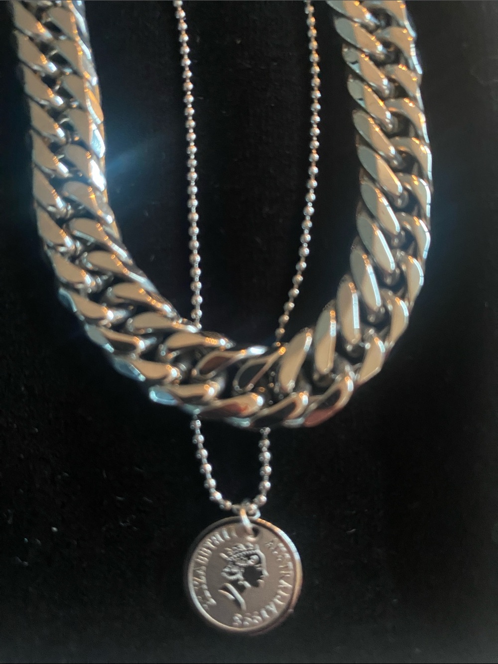 NWOT Artizan Joyeria Three Piece “Lightning Themed) Mixed Metal Necklace Set - Picture 6 of 6
